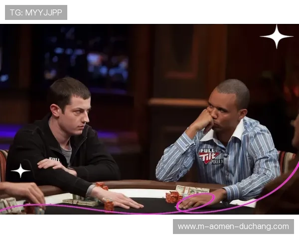 深入了解德州扑克玩法：不同阶段的策略与应对技巧